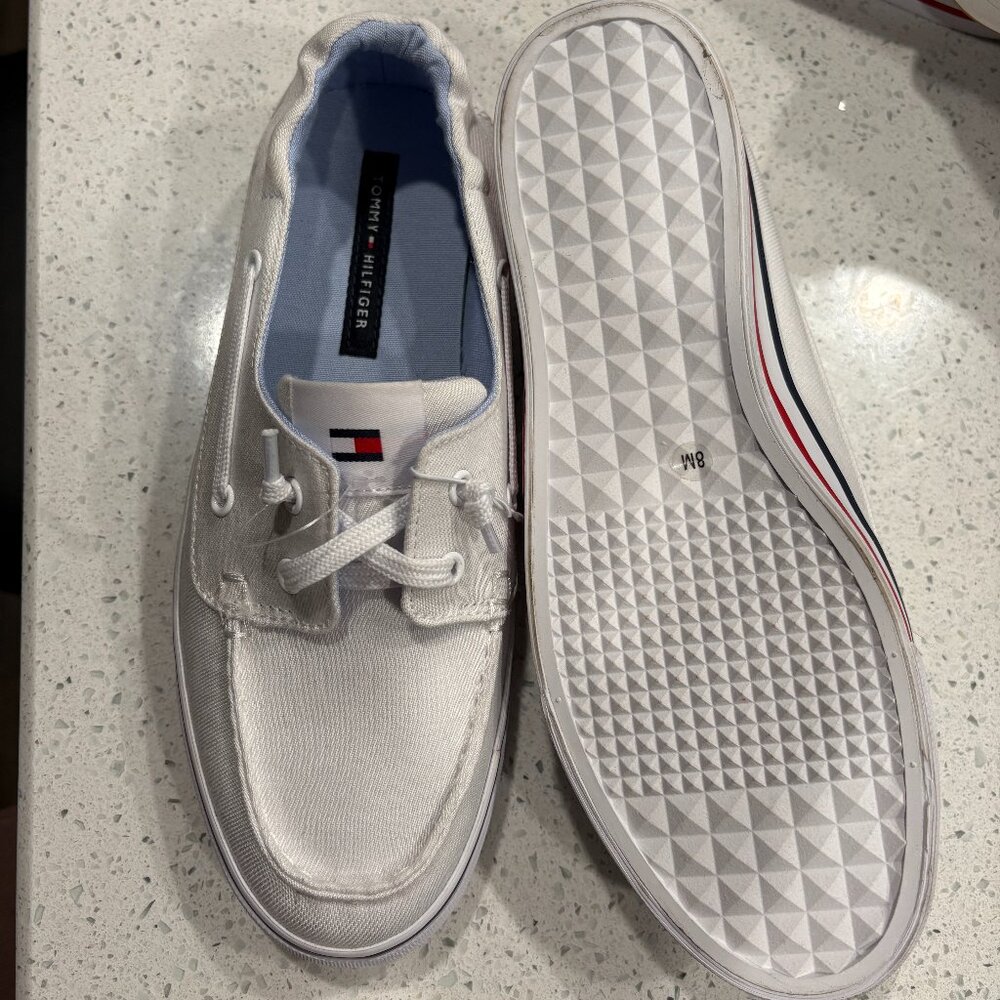Tommy Hilfiger OIMATE Ladies Boat Deck Canvas Shoes white NEW sz 9